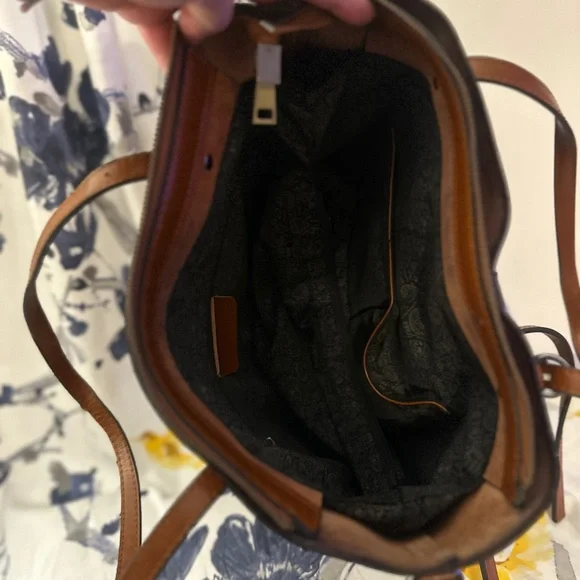 Genuine Leather Artisan Made Boutique Shoulder Bag - Picture 4 of 5